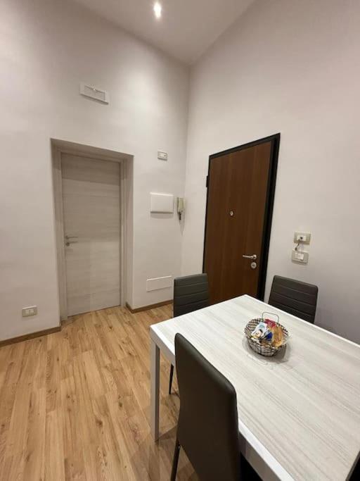 Appartamento Le Rose Di Lu' Aeroporto di Catania Fontana Rossa Esterno foto